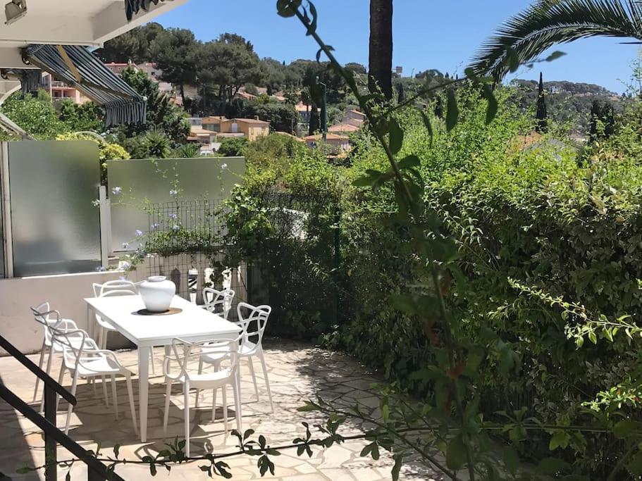 Bandol Roc Beach Vue Mer Grand T3 Face A La Plage Avec Parking Dış mekan fotoğraf