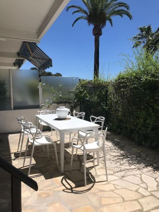 Bandol Roc Beach Vue Mer Grand T3 Face A La Plage Avec Parking Dış mekan fotoğraf