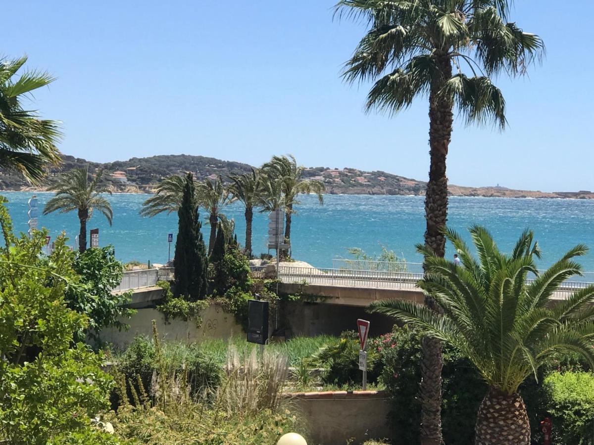 Bandol Roc Beach Vue Mer Grand T3 Face A La Plage Avec Parking Dış mekan fotoğraf