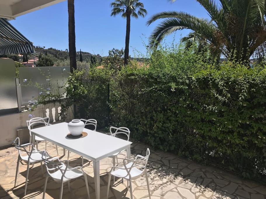 Bandol Roc Beach Vue Mer Grand T3 Face A La Plage Avec Parking Dış mekan fotoğraf